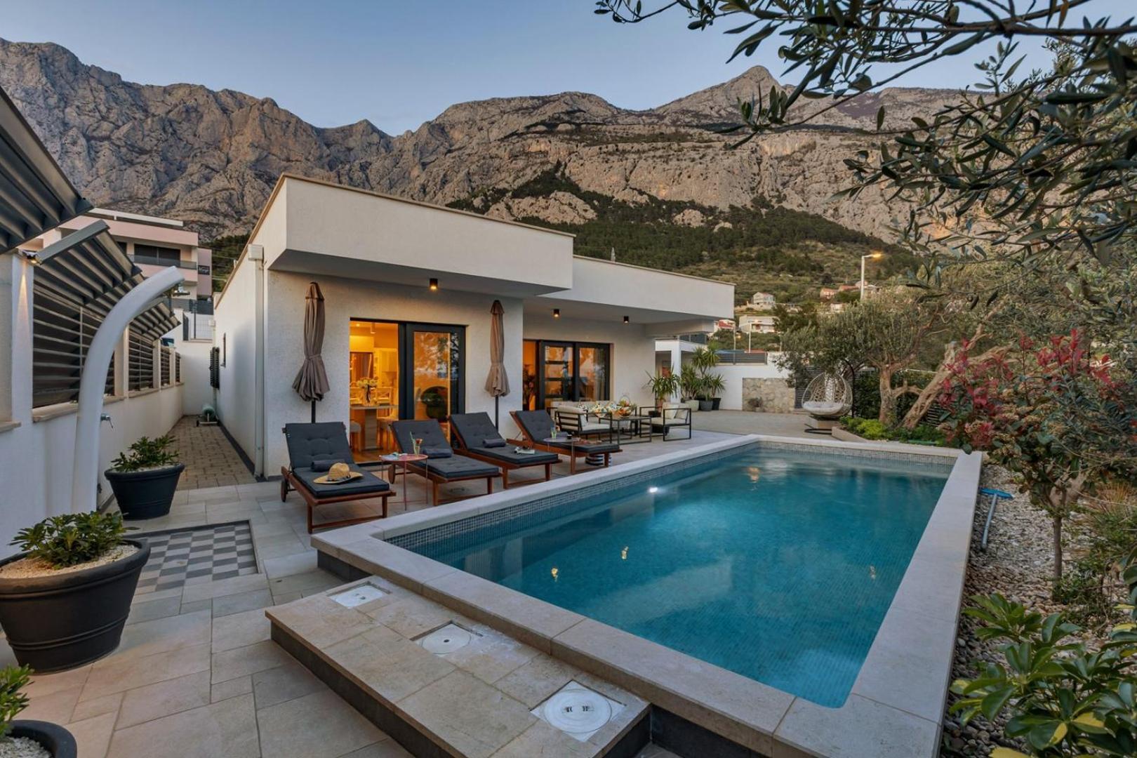 Vila Festina Lente A Luxury In Makarska, Heated Pool *
