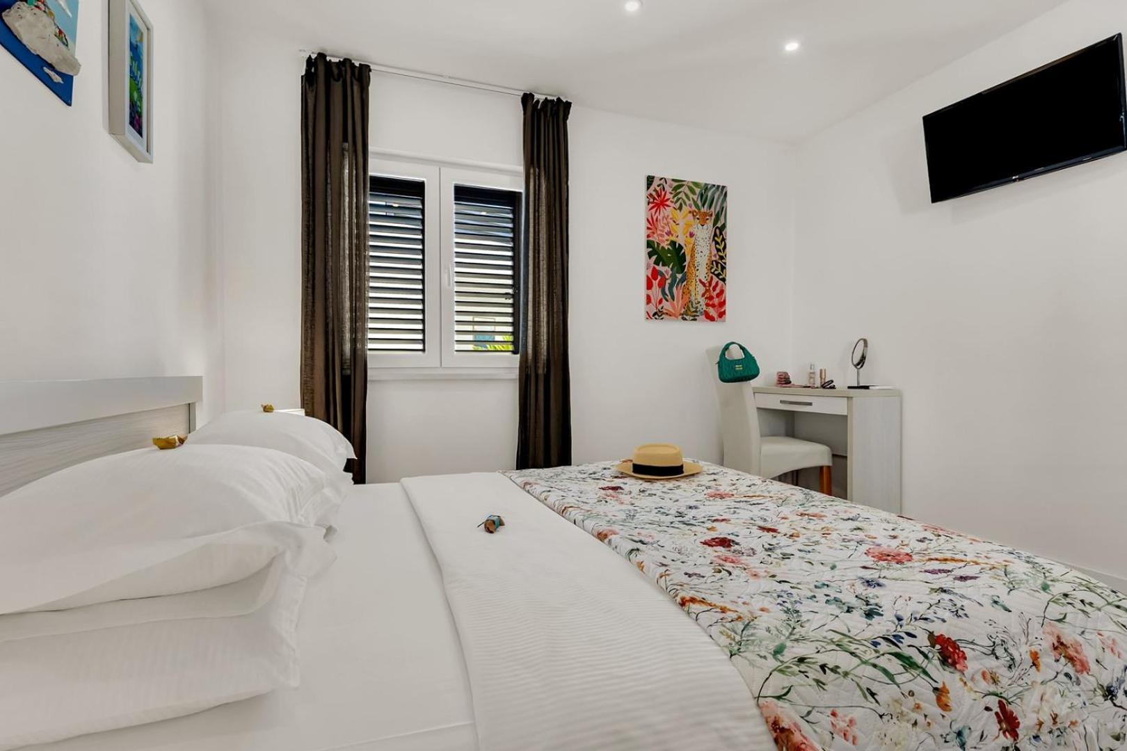 Festina Lente A Luxury In Makarska, Heated Pool Villa Makarska